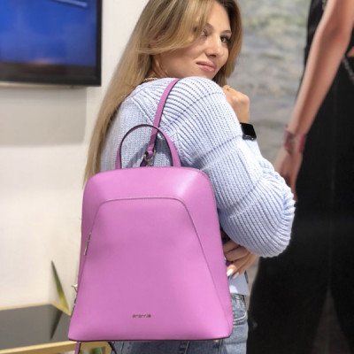 Каталог брендовых женских кожаных сумок рюкзаков из Италии