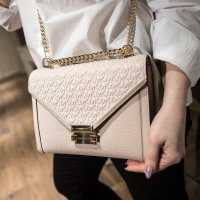 С монограммой