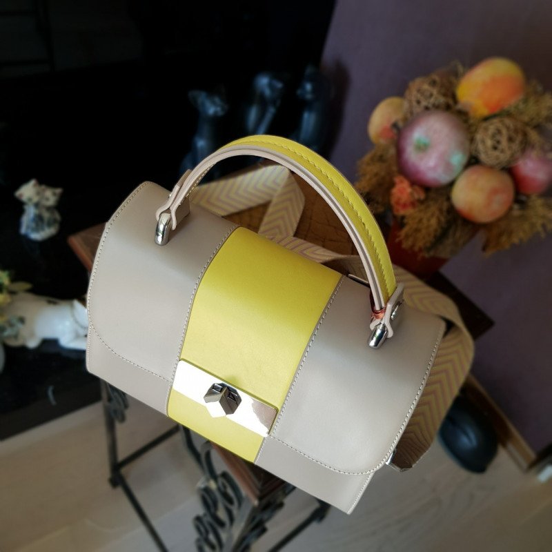 Сумка Arcadia 6158 ruga sand cedro Сумка Arcadia 6158 ruga sand cedro