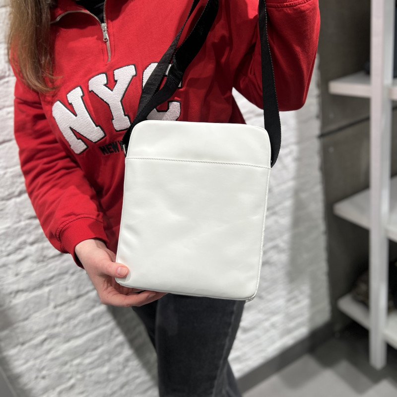 Сумка мужская Bikkembergs BKBO00031P WHITE Сумка мужская Bikkembergs BKBO00031P WHITE
