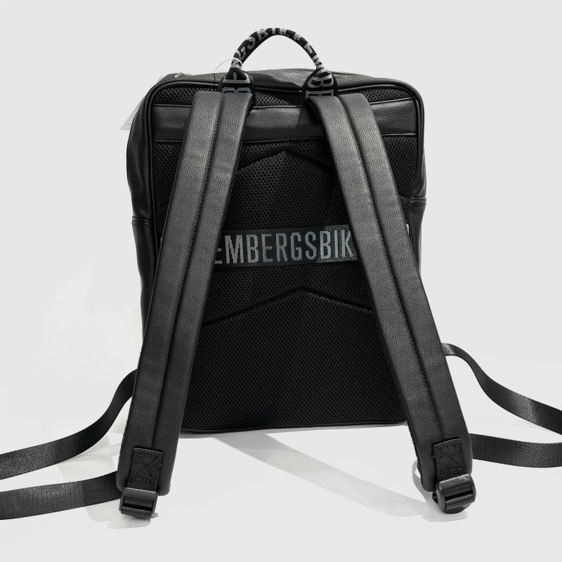 Рюкзак Bikkembergs BKZA00018P BLACK Рюкзак Bikkembergs BKZA00018P BLACK