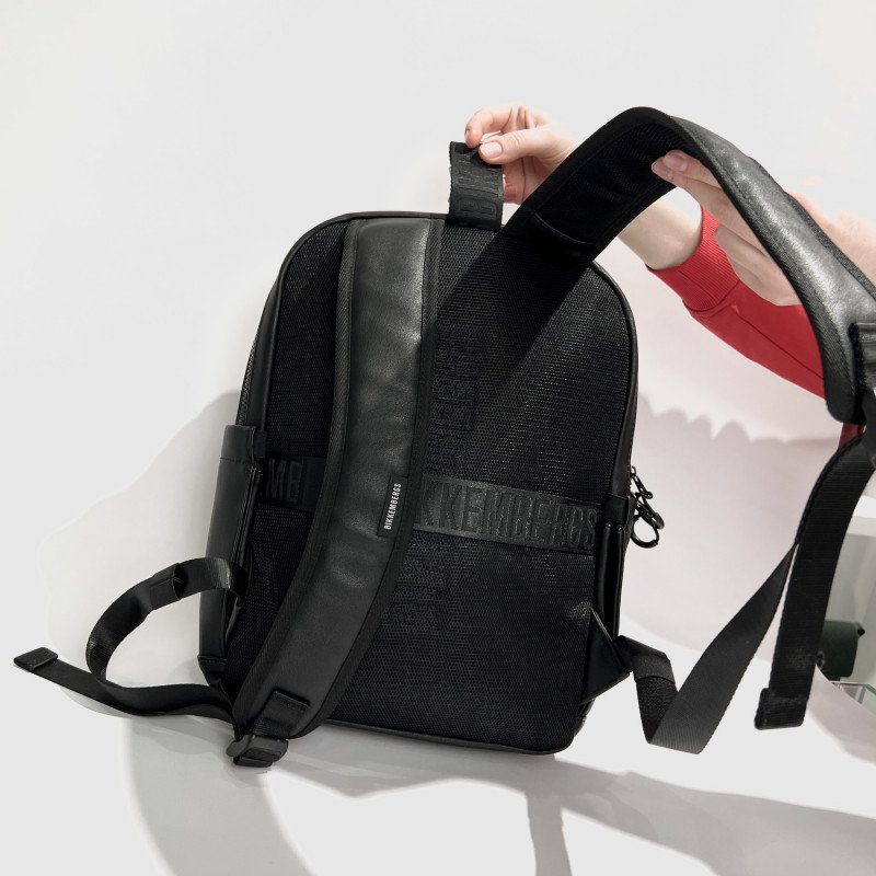 Рюкзак Bikkembergs BKZA00201P BLACK Рюкзак Bikkembergs BKZA00201P BLACK