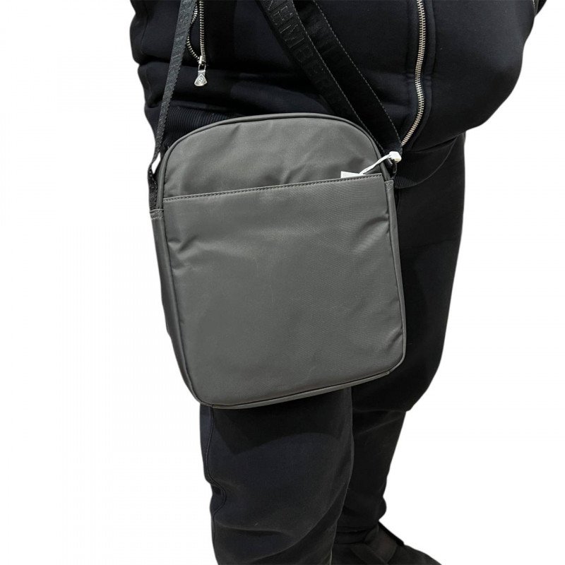 Сумка мужская Bikkembergs BKBO00882T GREEN Сумка мужская Bikkembergs BKBO00882T GREEN