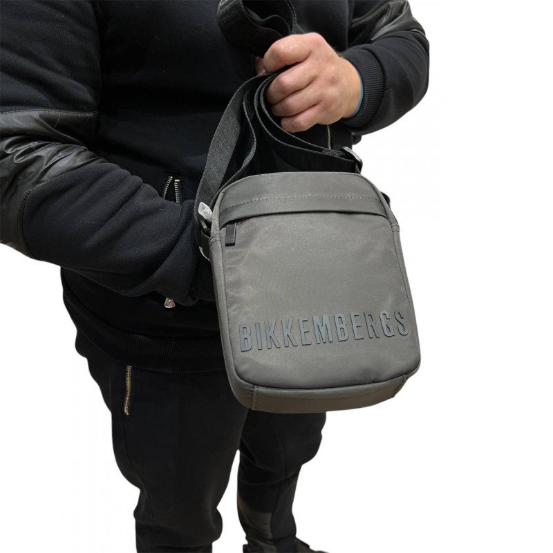 Сумка мужская Bikkembergs BKBO00884T GREEN Сумка мужская Bikkembergs BKBO00884T GREEN