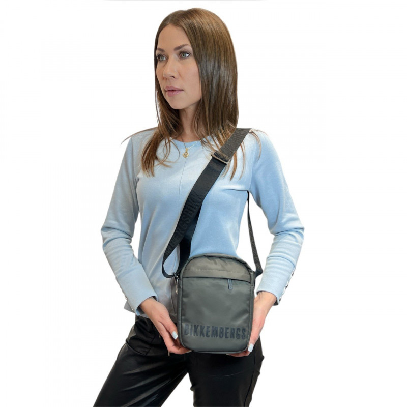 Сумка мужская Bikkembergs BKBO00884T GREEN Сумка мужская Bikkembergs BKBO00884T GREEN