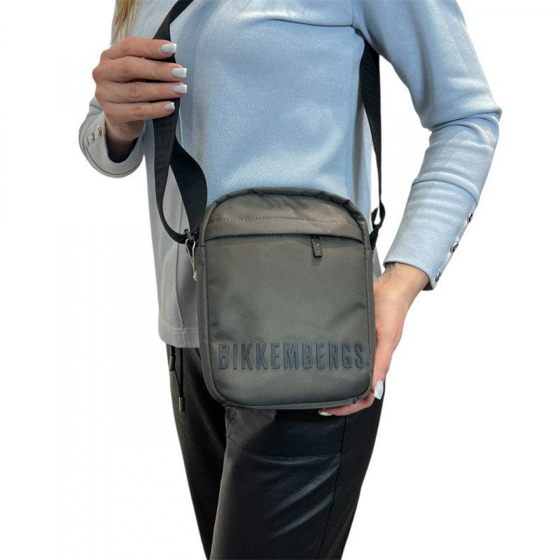 Сумка мужская Bikkembergs BKBO00884T GREEN Сумка мужская Bikkembergs BKBO00884T GREEN