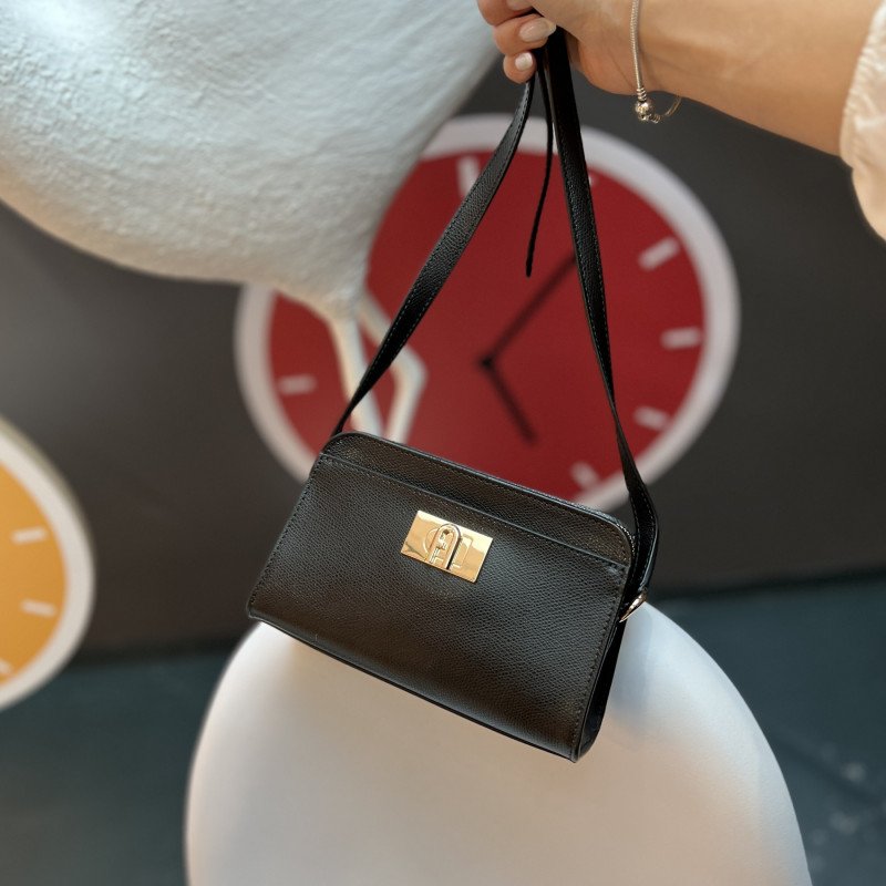 Сумка Furla 2099345 Сумка Furla 2099345