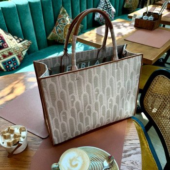 Сумка Furla 2754960 Сумка Furla 2754960
