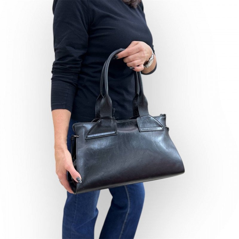 Сумка Ripani E533VV.00003 Nero Сумка Ripani E533VV.00003 Nero