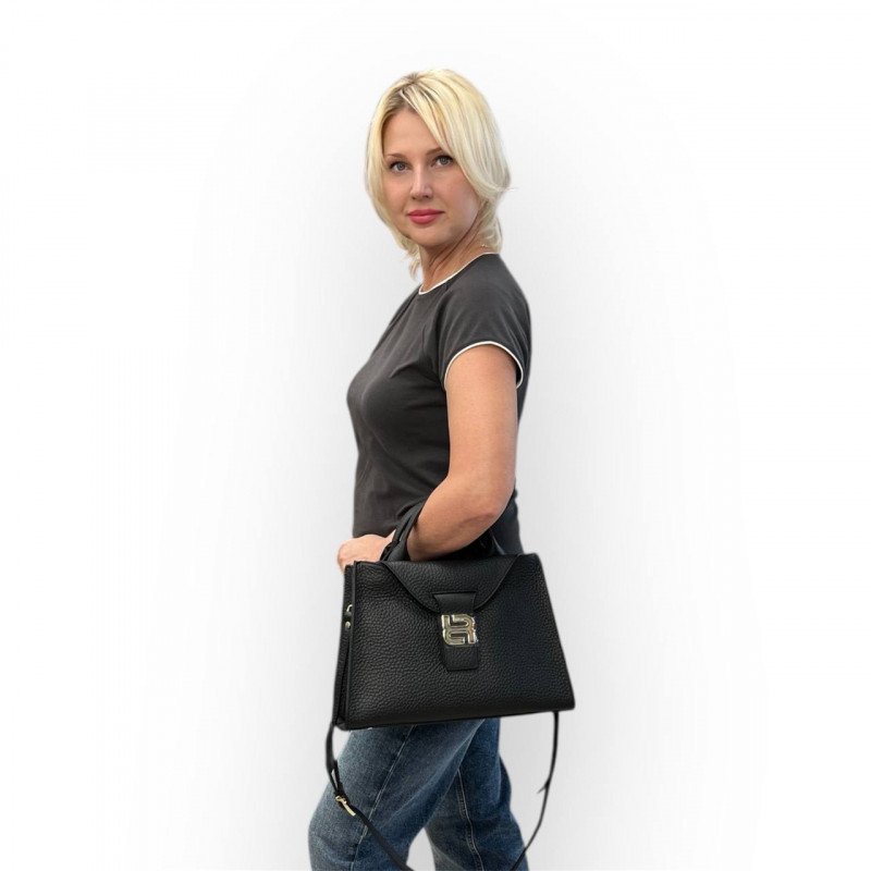 Сумка Ripani E582OB.00003 Nero Сумка Ripani E582OB.00003 Nero